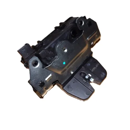 Zamek tylny klapy bagażnika Opel Astra H